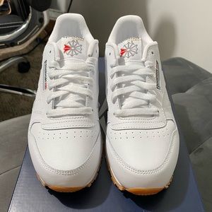 NEW Reebok Classic Leather Sneakers (White/Gum)
